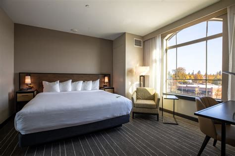 HOTEL WINDROW .